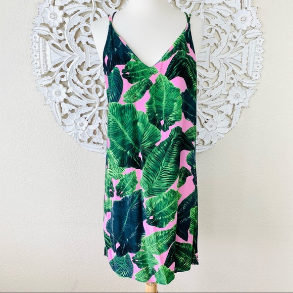 Topshop Dresses & Skirts - {Topshop} Palm Print Cross Back Dress
